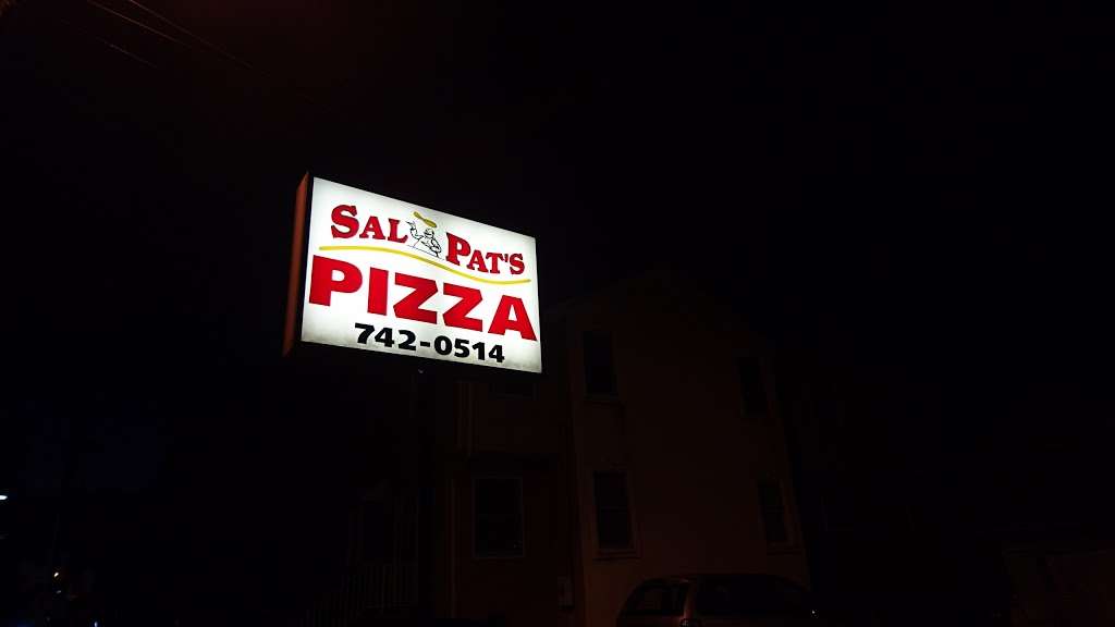 Sal & Pats Deli | 103 W Nicholson Rd, Gloucester City, NJ 08030, USA | Phone: (856) 742-0514