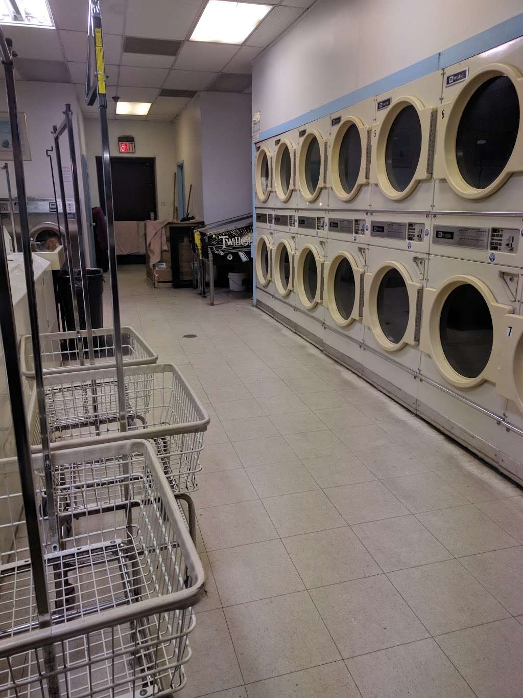 Maytag Equipped Laundromat | 2891 NJ-73, Maple Shade Township, NJ 08052, USA | Phone: (856) 667-1410