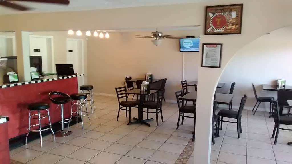 MRS. Ts Place | 305 Pine St, Leesburg, FL 34748, USA | Phone: (352) 431-3217