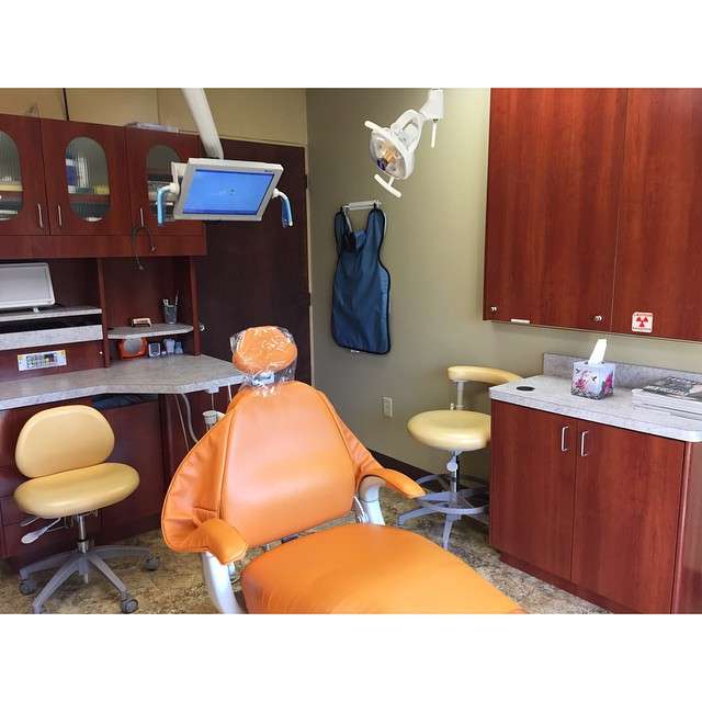 Maxwello Dental | 5009 Caroline St #201, Houston, TX 77004 | Phone: (281) 974-1679