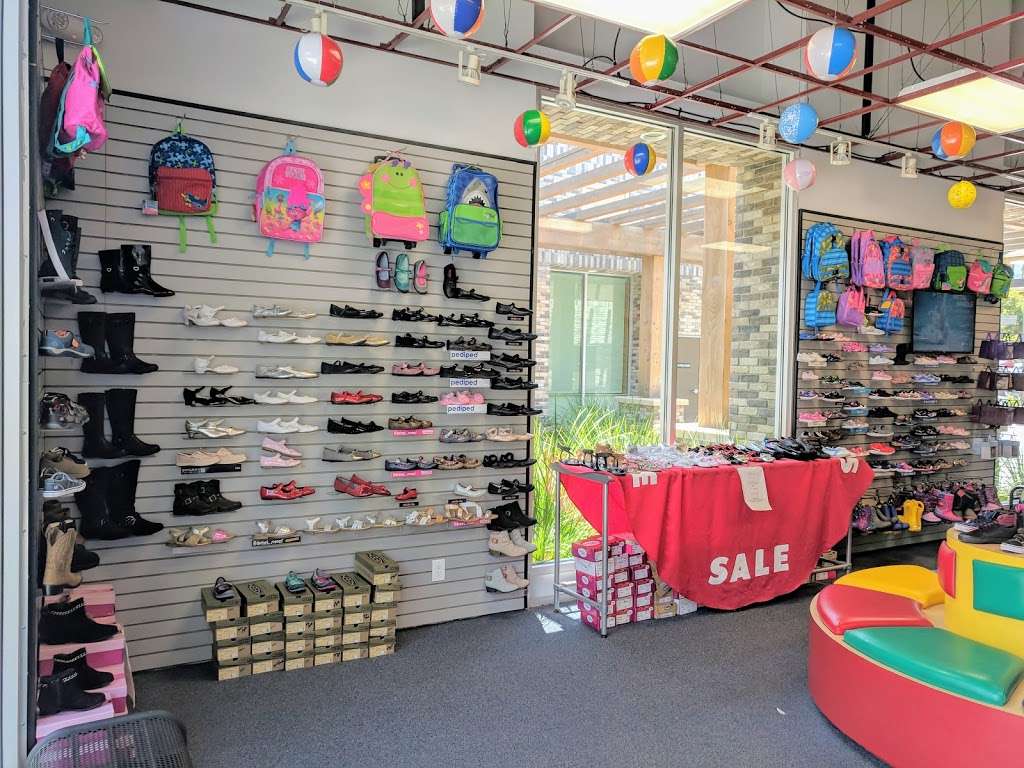 Howards Shoes for Children | 19449 Stevens Creek Blvd #100, Cupertino, CA 95014, USA | Phone: (408) 257-6200