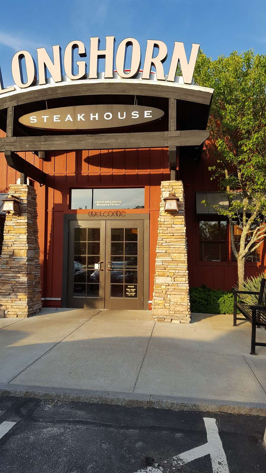 LongHorn Steakhouse | 59 Plaistow Rd, Haverhill, MA 01830, USA | Phone: (978) 556-9720