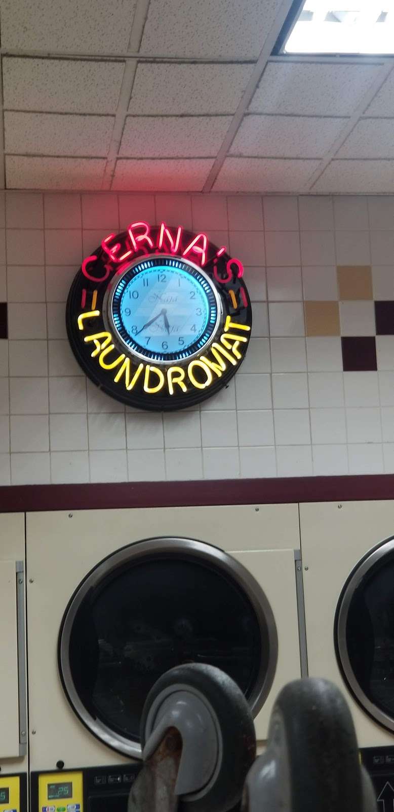 Cernas Laundromat Inc | 419 Summer St # 421, Paterson, NJ 07501, USA | Phone: (973) 279-5400