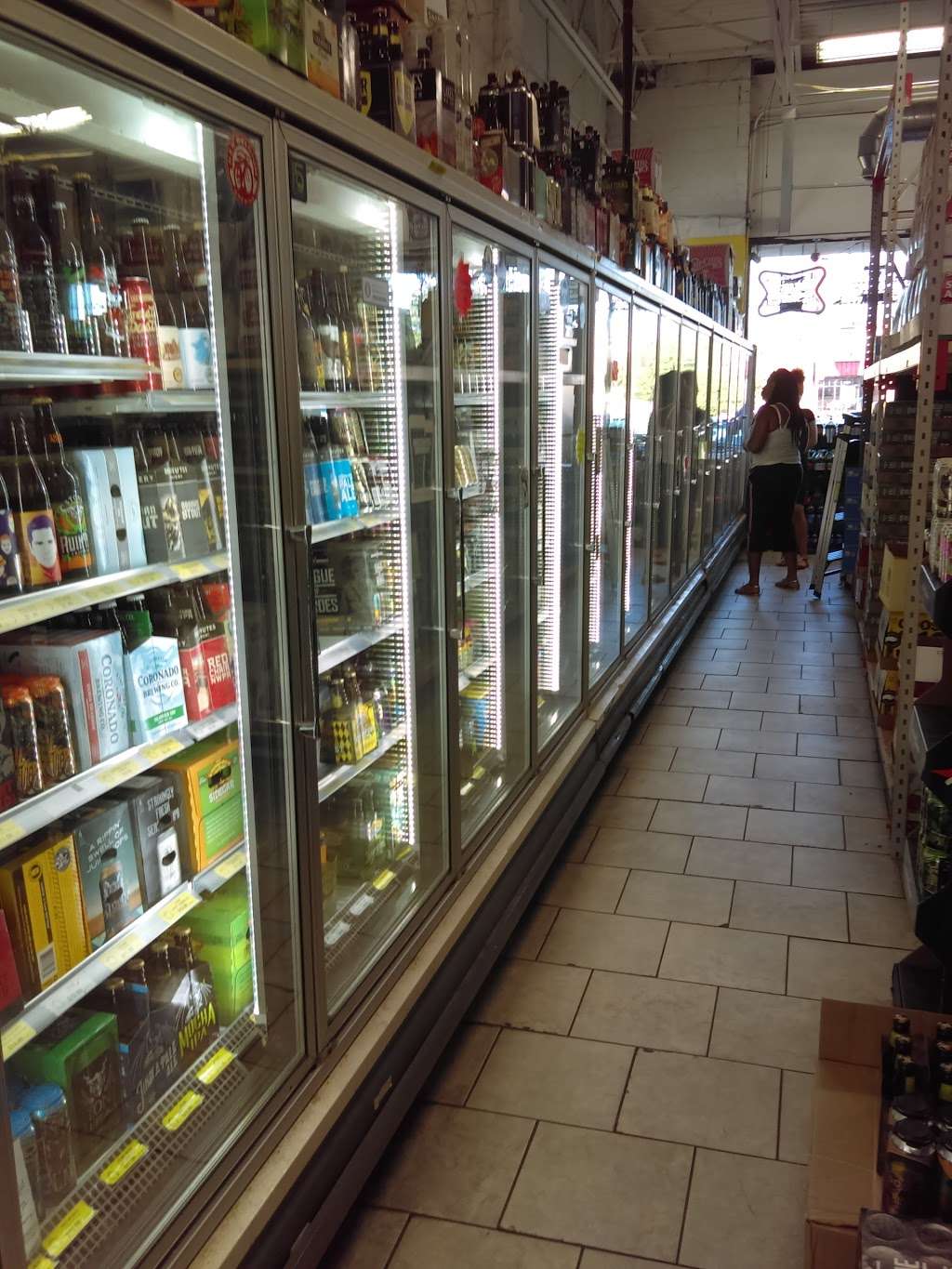 Homewood Liquors & Deli | 18222 Halsted St, Homewood, IL 60430, USA | Phone: (708) 647-0970