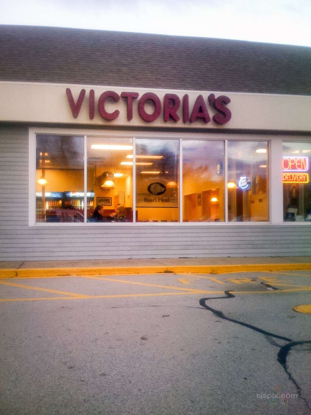 Victorias Pizzeria | 790 Chief Justice Cushing Hwy, Cohasset, MA 02025, USA | Phone: (781) 383-2777