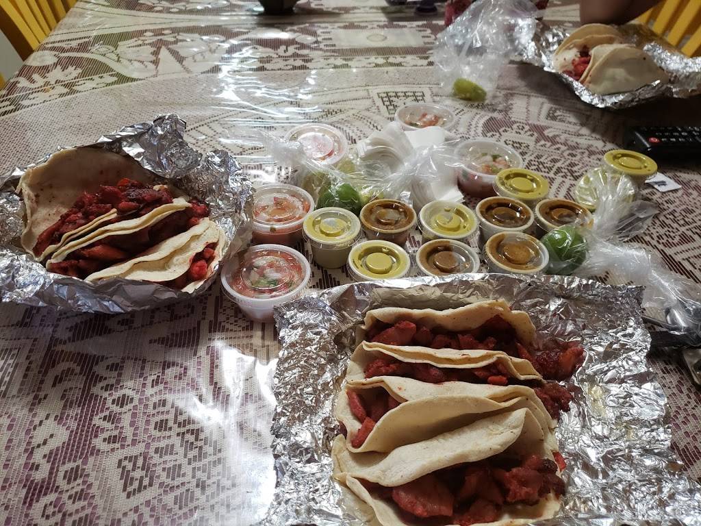 Taco Mais | 2720 S Zapata Hwy, Laredo, TX 78046 | Phone: (956) 568-4085