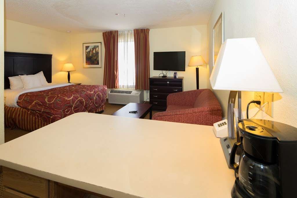InTown Suites Extended Stay Kannapolis NC | 3200 Cloverleaf Pkwy, Kannapolis, NC 28083, USA | Phone: (866) 338-9536