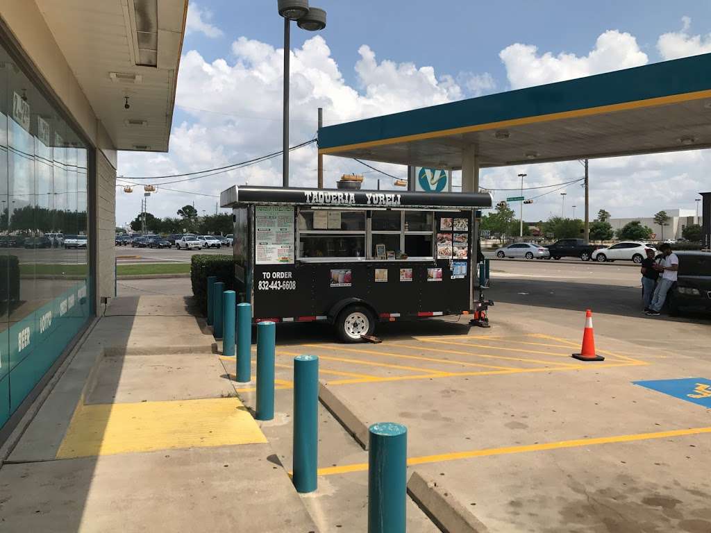 Taqueria Yureli (food truck) | 14884 Westheimer Rd, Houston, TX 77082 | Phone: (832) 443-6608