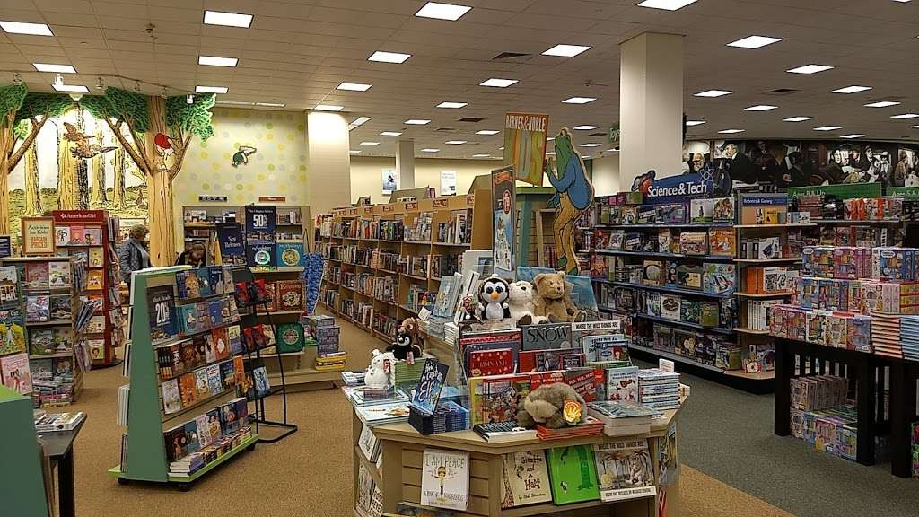 Barnes Noble Book Store 842 Sunrise Hwy Bay Shore Ny 11706