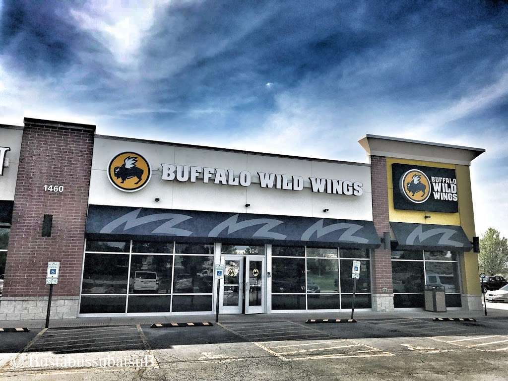 Buffalo Wild Wings | 1460 Orchard Rd #104, Aurora, IL 60506 | Phone: (630) 907-2064