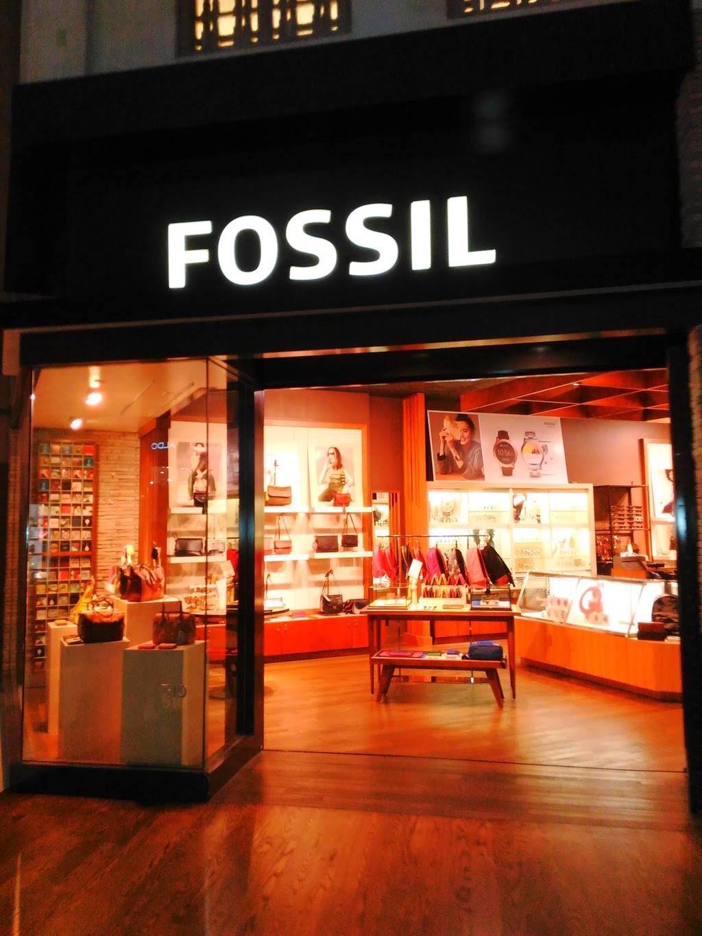 Fossil Store | 3663 Las Vegas Blvd S Suite 510, Las Vegas, NV 89109, USA | Phone: (702) 678-6466