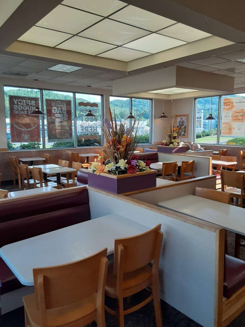 Route 6 Mall | 650 Old Willow Ave, Honesdale, PA 18431, USA | Phone: (914) 288-8173