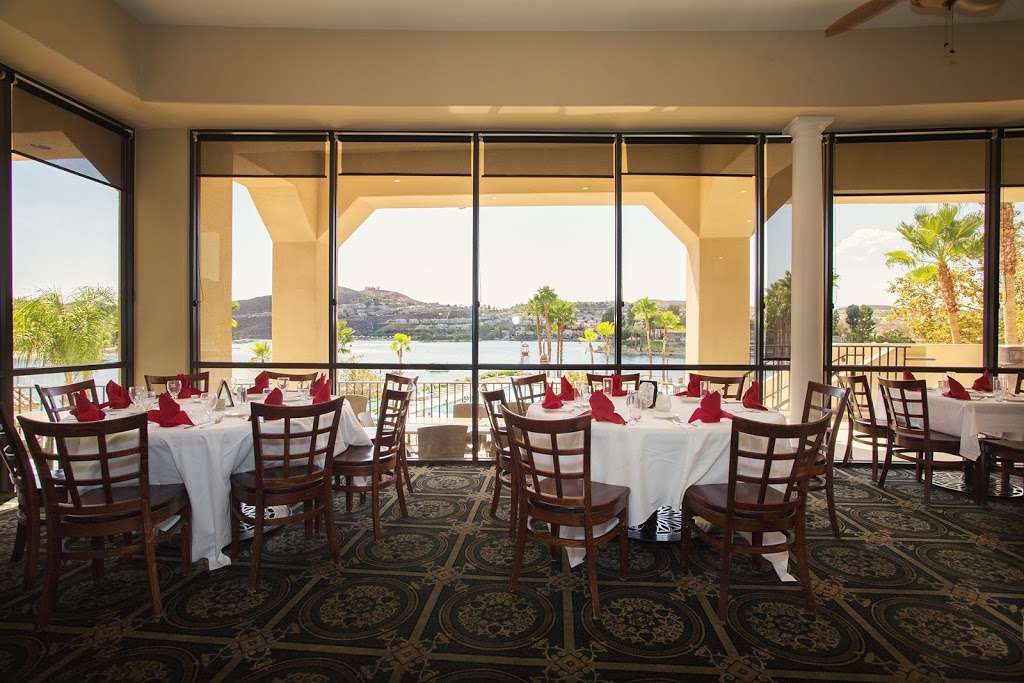 Lighthouse Restaurant & Bar | 22200 Canyon Club Dr, Canyon Lake, CA 92587, USA | Phone: (951) 244-6841