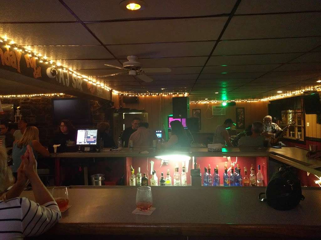 Ralphie & Dees Bar & Grill | 2295 2nd St Pike, Newtown, PA 18940, USA | Phone: (267) 491-5408