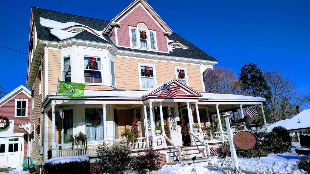 The Sleigh Maker Inn ~ Bed and Breakfast | 87 W Main St, Westborough, MA 01581, USA | Phone: (508) 836-5546