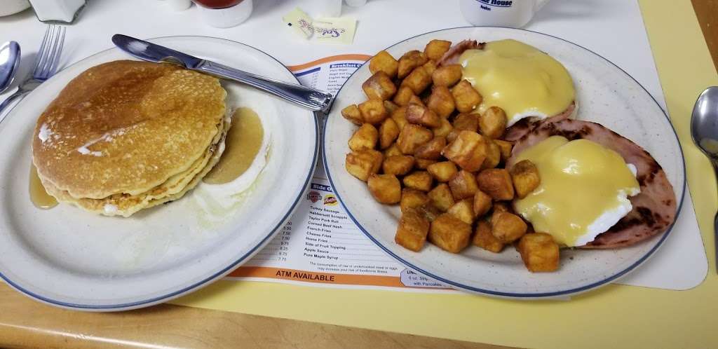 Uncle Bills Pancake Housek | 3189 Dune Dr, Avalon, NJ 08202, USA | Phone: (609) 967-8448
