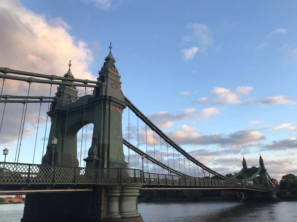 Hammersmith Bridge Road (Stop S) | Hammersmith, London W6 9DP, UK