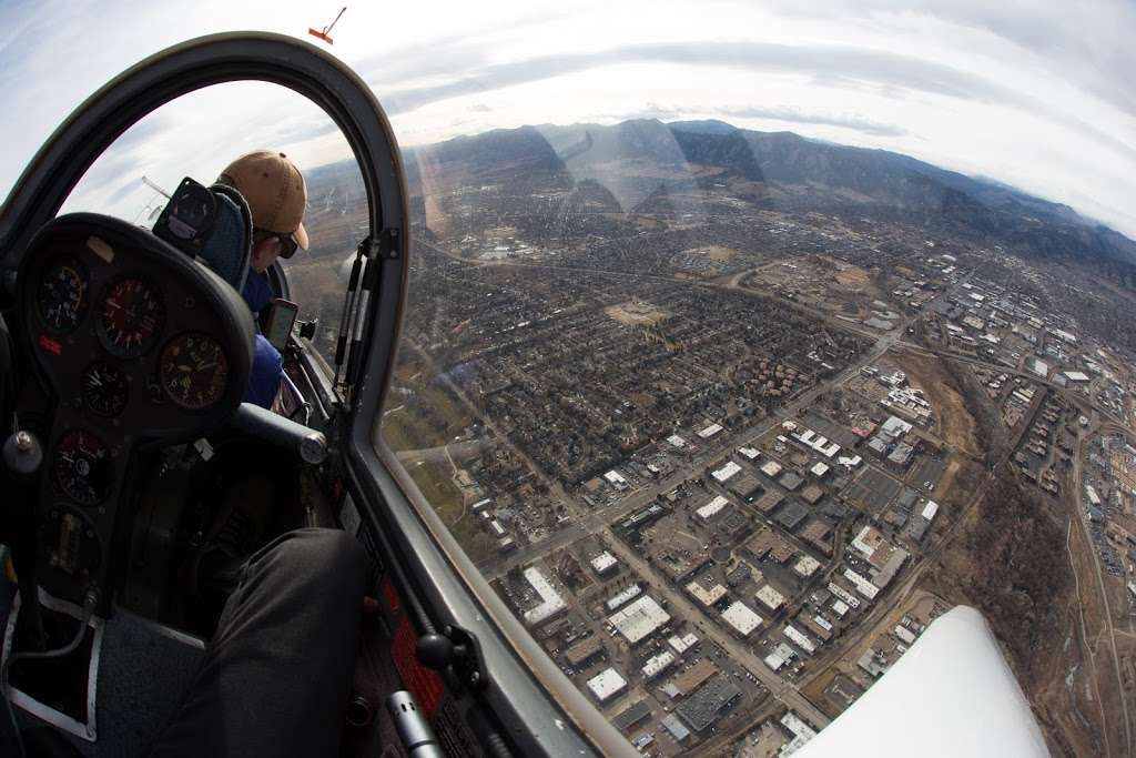 Mile High Gliding | 5534 Independence Rd, Boulder, CO 80301, USA | Phone: (303) 527-1122
