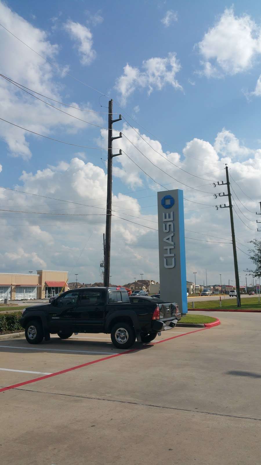 Chase Bank | 905 Katy Fort Bend Rd, Katy, TX 77494, USA | Phone: (281) 391-7734