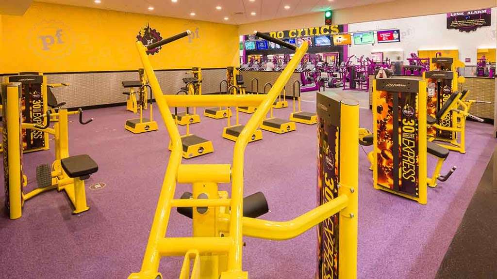 Planet Fitness | 166 Grove Street, Franklin, MA 02038, USA | Phone: (508) 541-6880