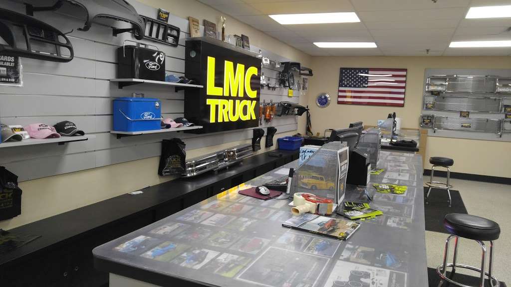 LMC Truck | 15450 W 108th St, Lenexa, KS 66219 | Phone: (913) 492-8756