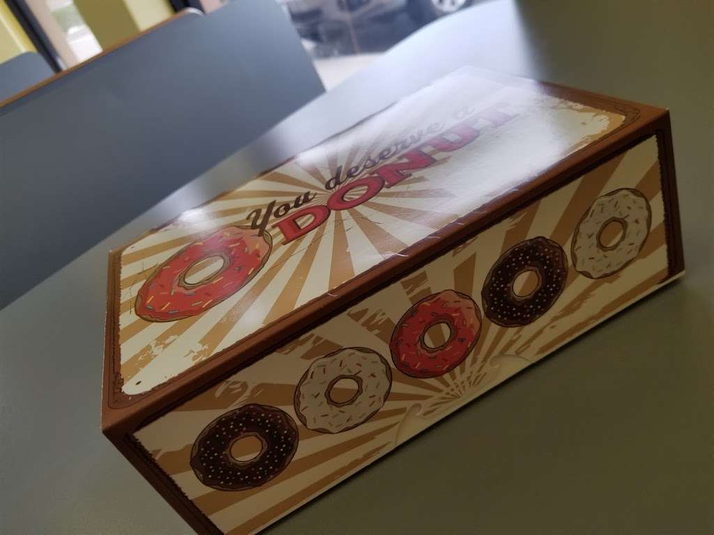 Rileys Donuts | 12002 Shadow Creek Pkwy, Pearland, TX 77584, USA | Phone: (713) 340-1686