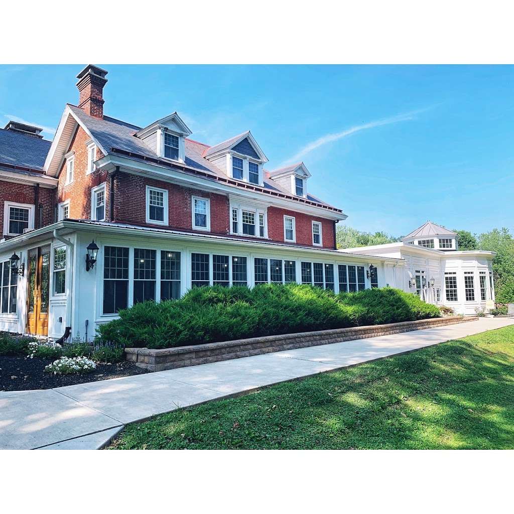 Cameron Estate Inn & Restaurant | 1855 Mansion Ln, Mount Joy, PA 17552, USA | Phone: (717) 492-0111
