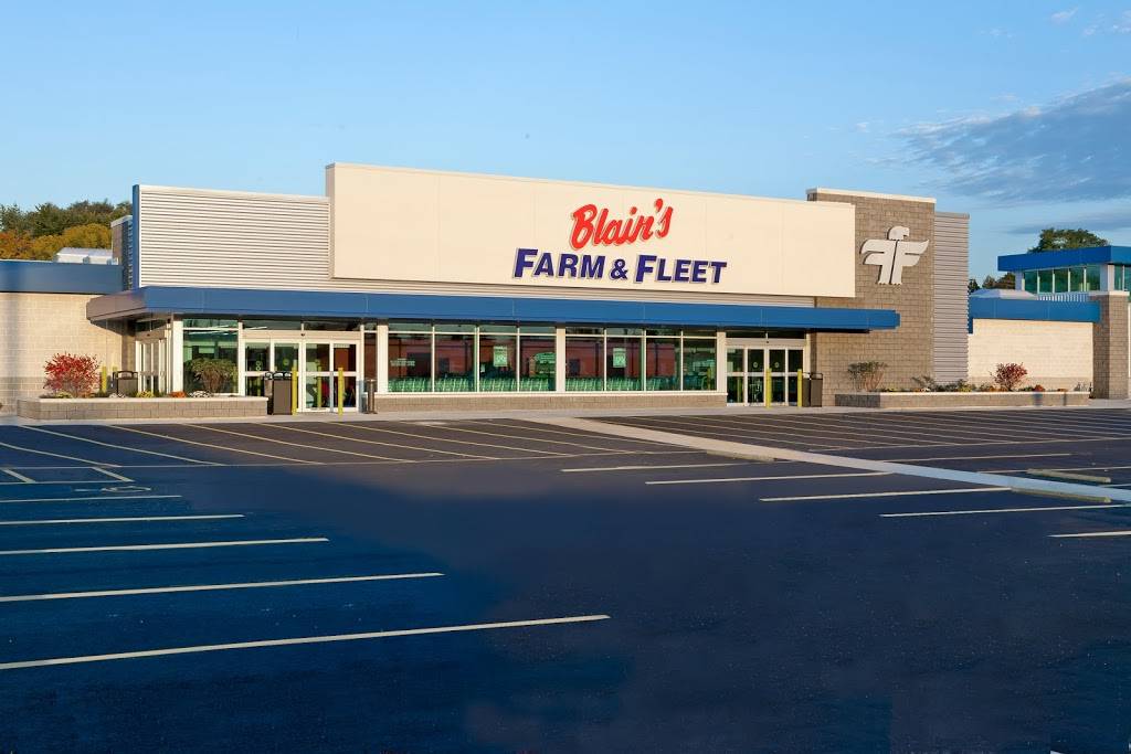 Blains Farm & Fleet - Madison, Wisconsin | 2202 S Stoughton Rd, Madison, WI 53716, USA | Phone: (608) 221-3851