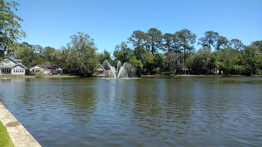 Colonial Manor Park | 3643 San Jose Blvd, Jacksonville, FL 32207, USA | Phone: (904) 630-2489