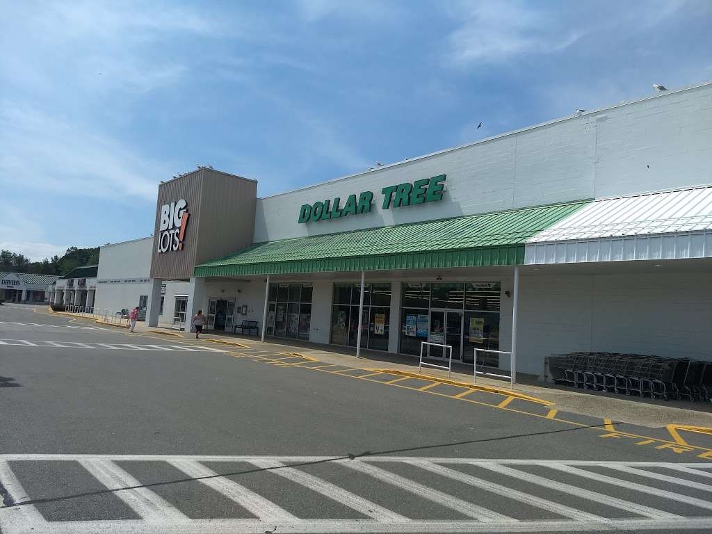 Dollar Tree | 8 Newbury St #1b, Danvers, MA 01923 | Phone: (978) 774-6501