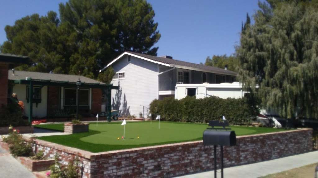 California Custom Turf | 3090 Fitzgerald Rd, Simi Valley, CA 93065, USA | Phone: (805) 819-9534