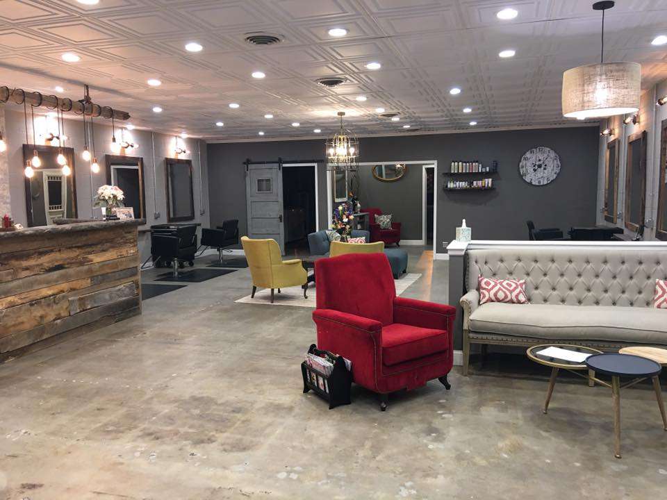 ReVamped Salon Spa and Boutique | 3782, 704 W Main St, Blue Springs, MO 64015 | Phone: (816) 988-7566