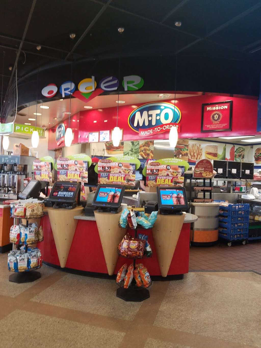 Sheetz #330 | 5001 MacArthur Rd, Whitehall, PA 18052, USA | Phone: (610) 262-8782