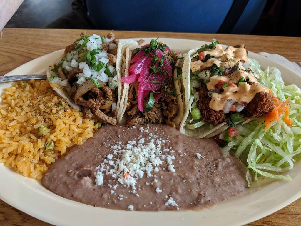 Habaneros Taco Co. | 1415 TX-146 ste e, Kemah, TX 77565, USA | Phone: (281) 532-6986