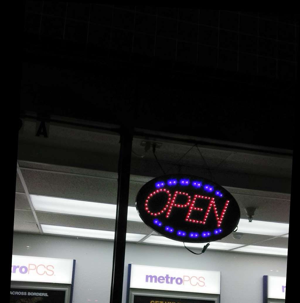 Metro by T-Mobile | 26529 Highland Ave, Highland, CA 92346, USA | Phone: (909) 672-5273