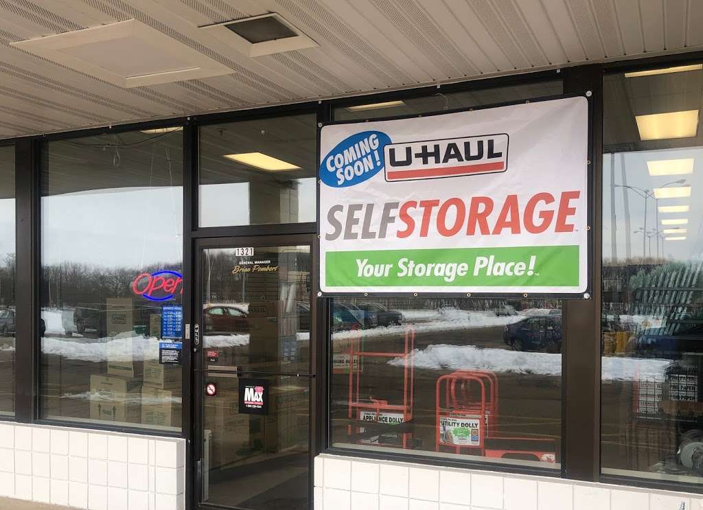 U-Haul Moving & Storage of Fort Atkinson | 1309 N High St, Fort Atkinson, WI 53538, USA | Phone: (920) 542-4365