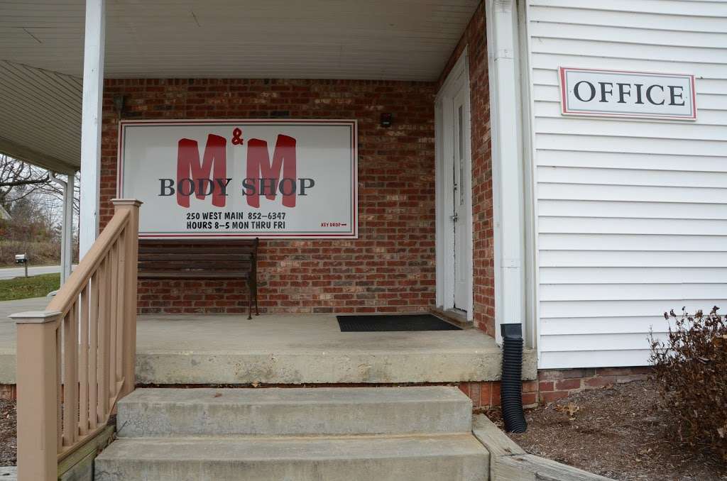 M & M Body Shop | 250 W Main St, Brownsburg, IN 46112 | Phone: (317) 852-6347