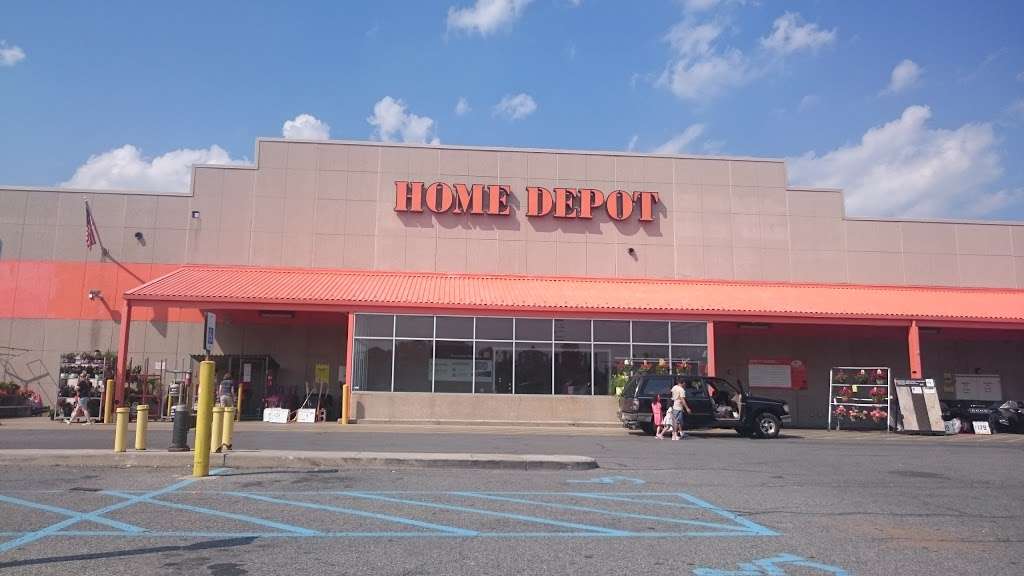 The Home Depot | 545 Targee St, Staten Island, NY 10304, USA | Phone: (718) 818-9334