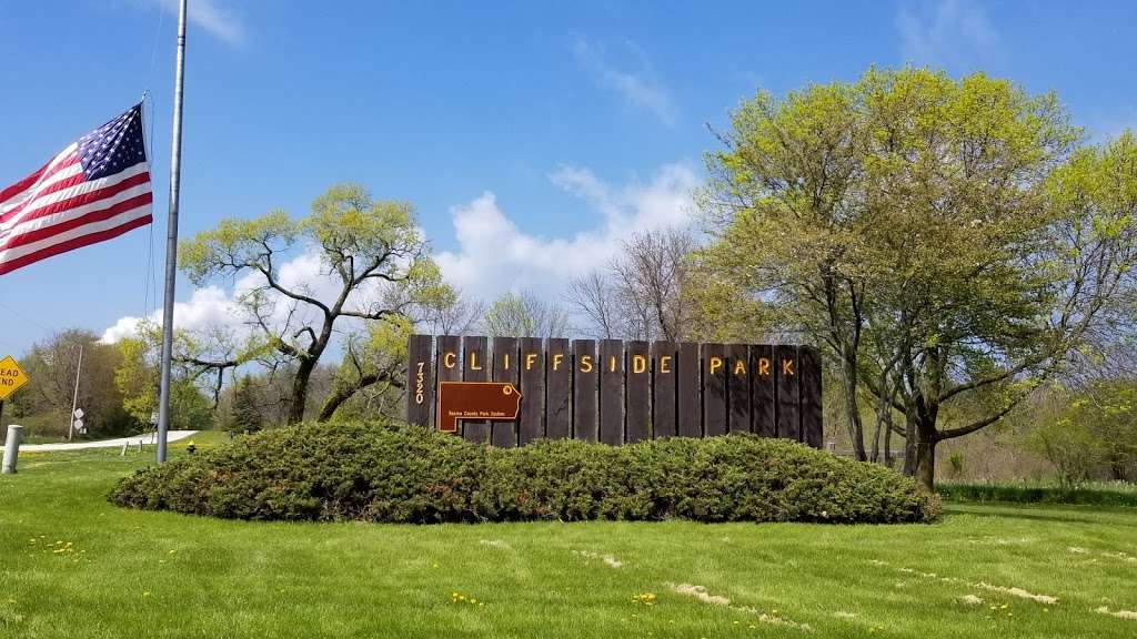 Cliffside Park Campgrounds | 7320 Michna Rd, Racine, WI 53402, USA | Phone: (262) 886-8440