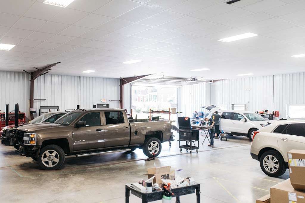 A & A Auto Body and Repairs | 2712 Willow Street Pike N, Willow Street, PA 17584, USA | Phone: (717) 464-2388