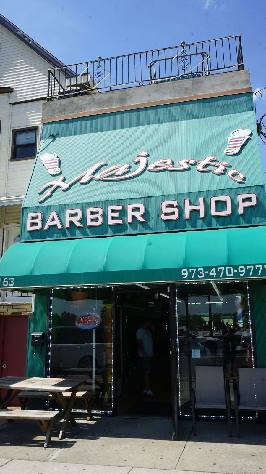 Majestic barbershop | 163 Passaic St, Garfield, NJ 07026 | Phone: (973) 470-9777