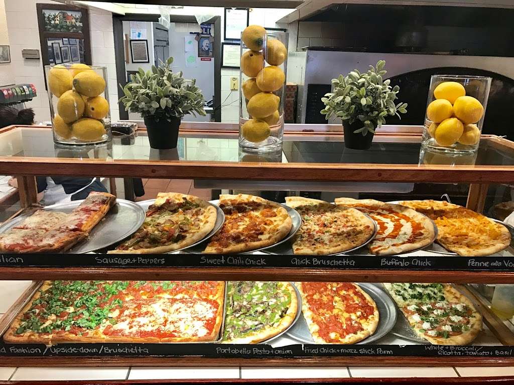 Giovannis Pizza | 224 N West End Blvd, Quakertown, PA 18951, USA | Phone: (215) 538-2120