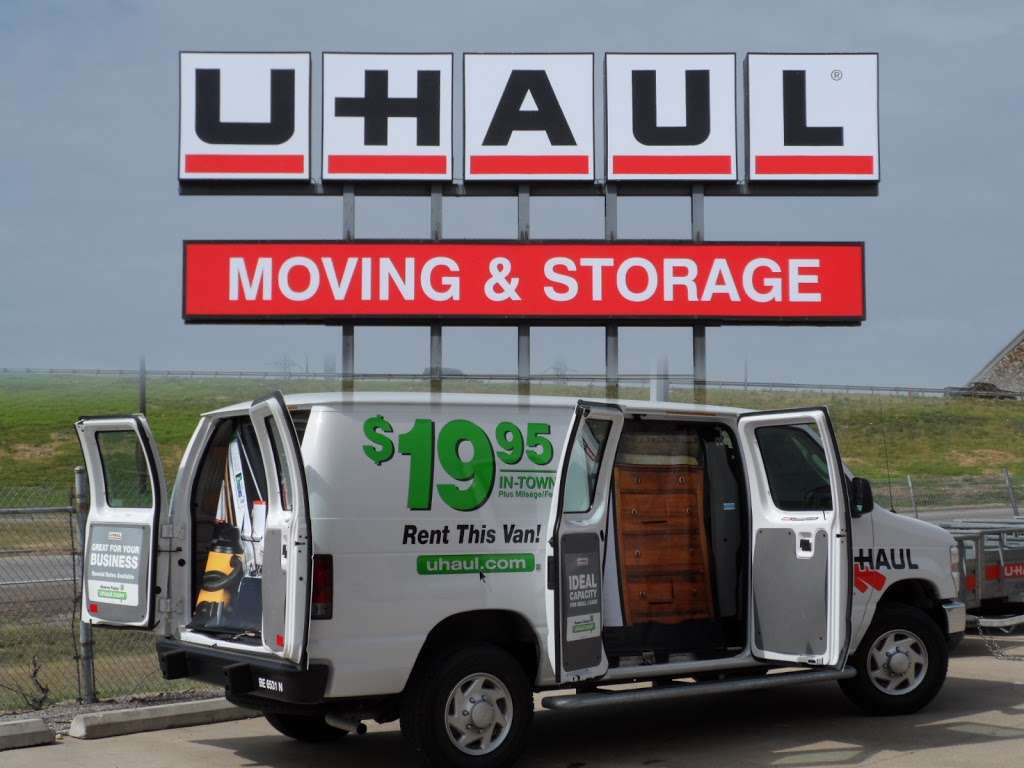 U-Haul Moving & Storage at W W White | 4502 Rigsby Ave, San Antonio, TX 78222, USA | Phone: (210) 333-3131