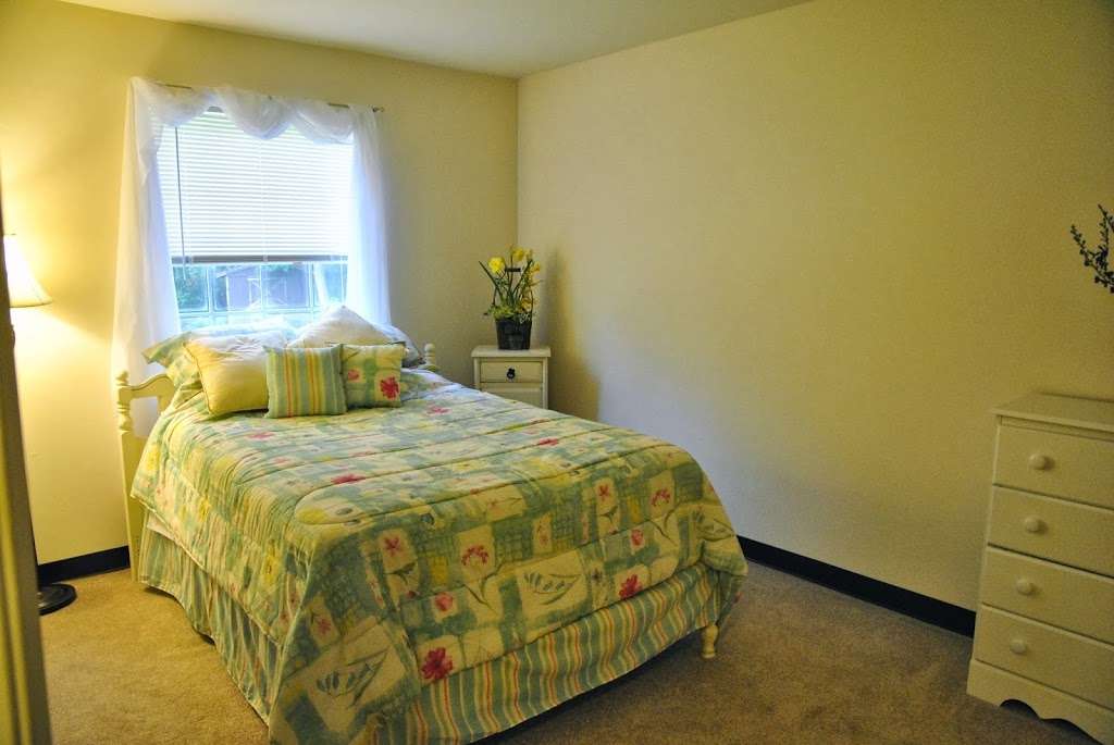 Londontowne and Robinwood Apartments | 900 Queen Annes Ct, Hagerstown, MD 21740, USA | Phone: (301) 791-3735