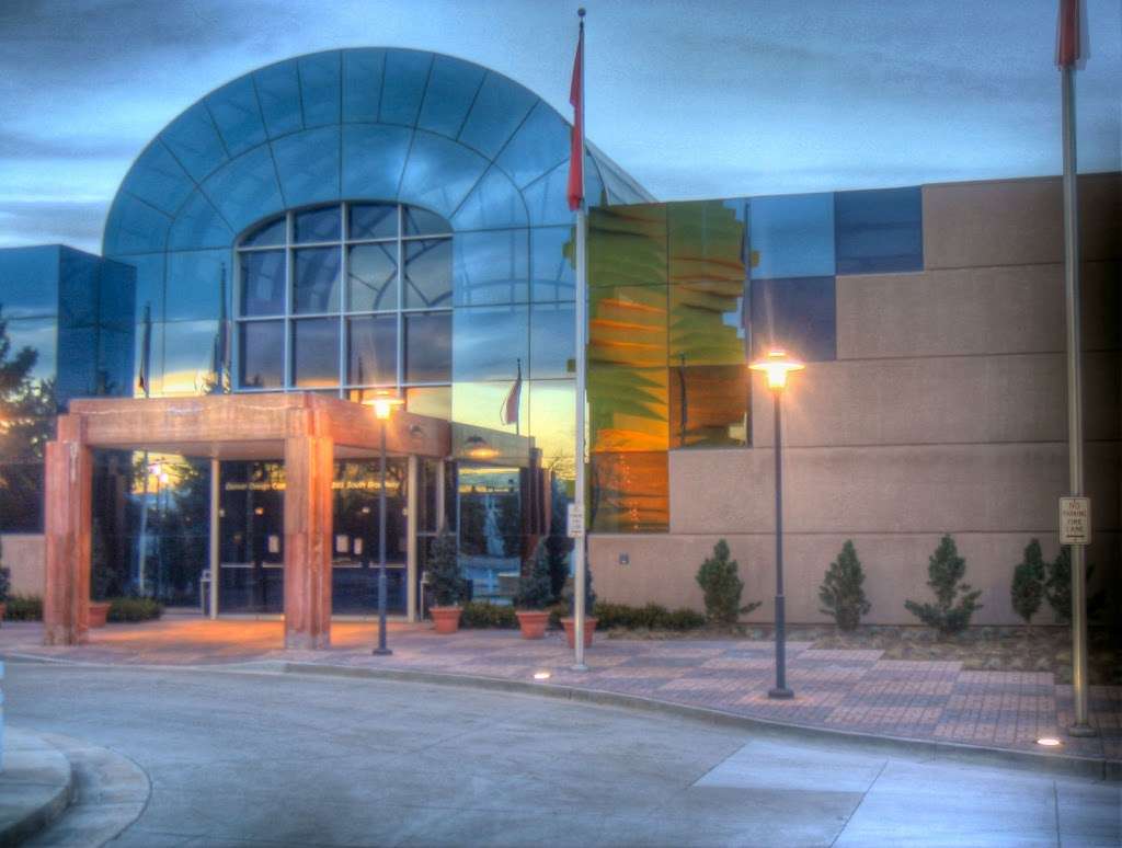 Lee Jofa | 595 S Broadway #101e, Denver, CO 80209, USA | Phone: (303) 733-3470