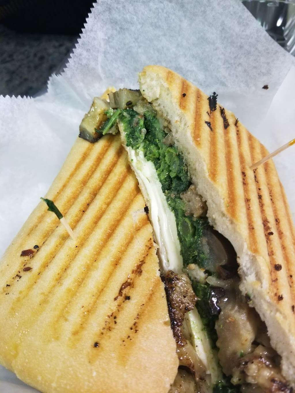 Louie G's Market and Deli 190 Center St, Sewell, NJ 08080, USA