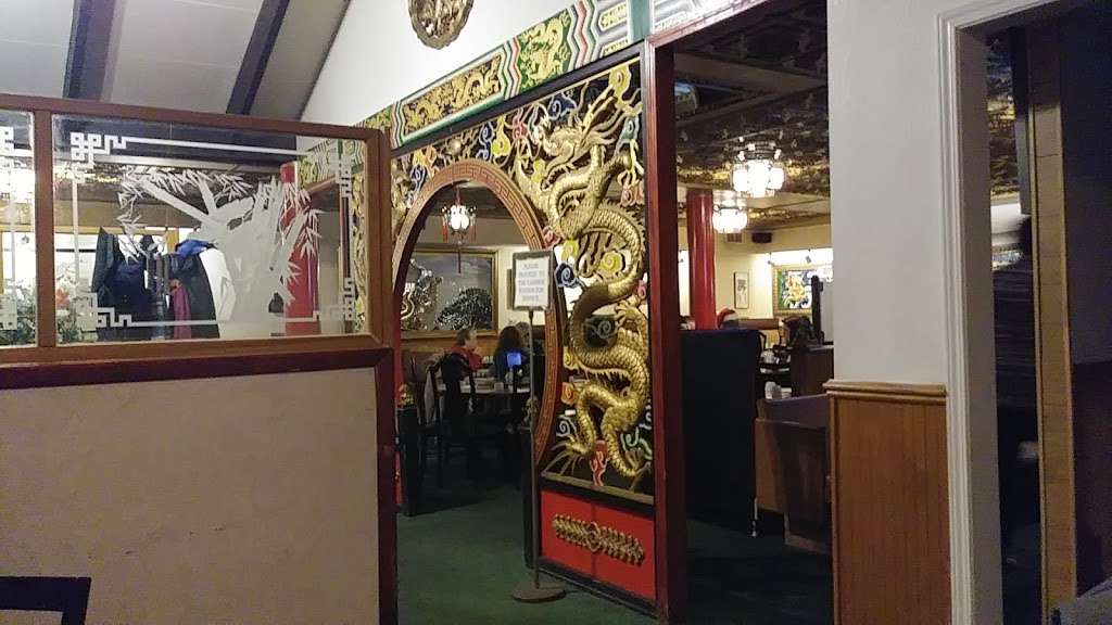 Yen Ching Restaurant | 810 W Lincoln Hwy, DeKalb, IL 60115, USA | Phone: (815) 758-2007