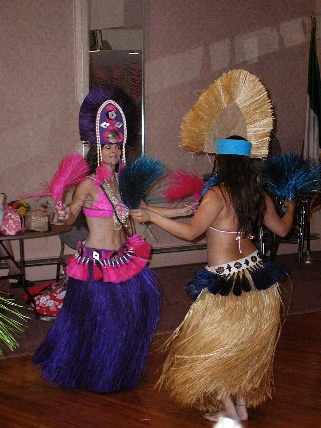 Hula & Belly Dancers by Caravan of Entertainment | 107 Rossell St, Mt Holly, NJ 08060, USA | Phone: (856) 931-0333