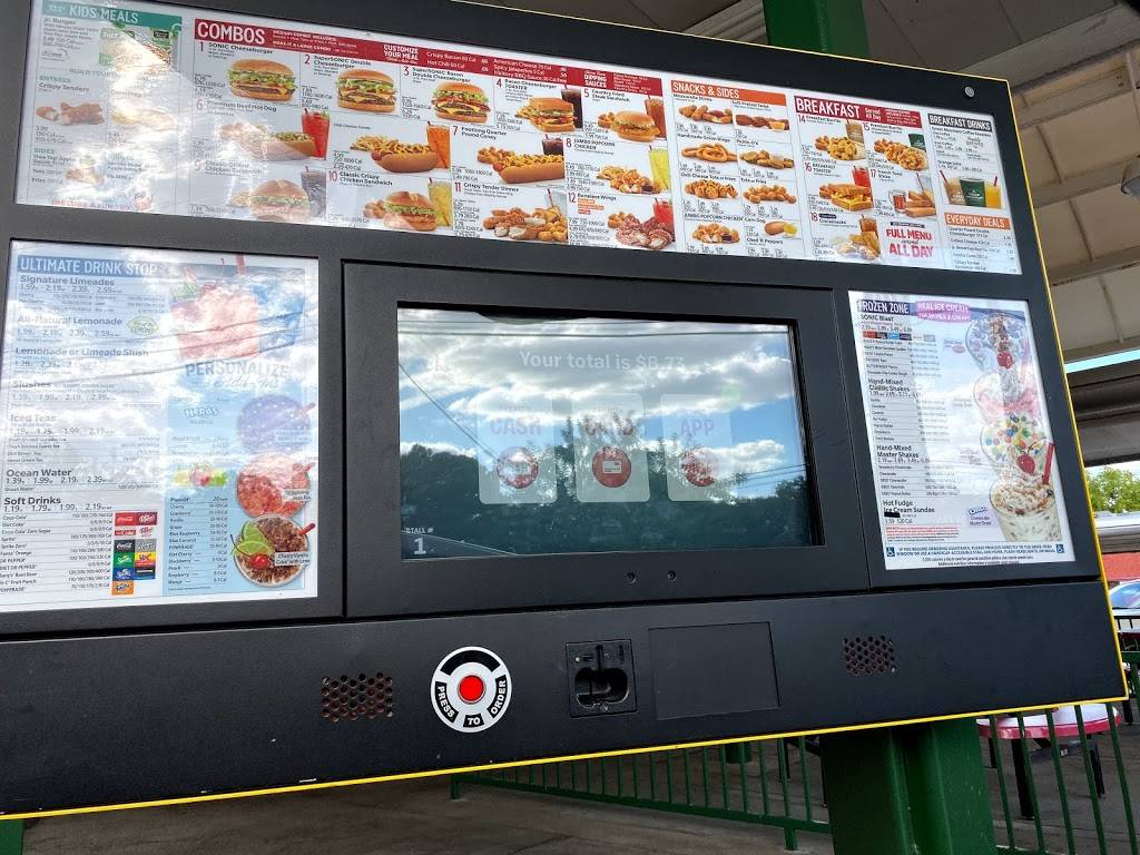 Sonic Drive-In | 2460 Poplar Ave, Memphis, TN 38112, USA | Phone: (901) 324-0850