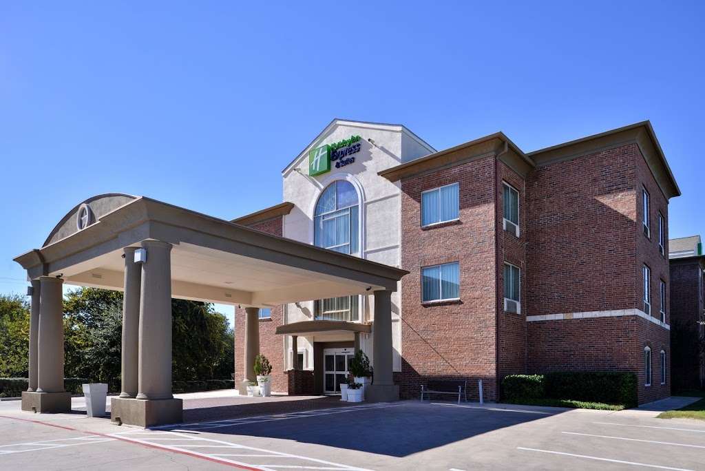 Holiday Inn Express & Suites San Antonio South | 11400 S East Loop 410, San Antonio, TX 78221 | Phone: (210) 293-5800